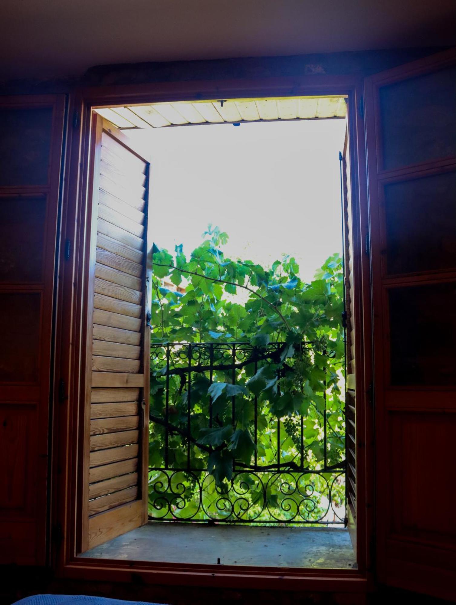 Las Bodegas De Claveria El Humo de Muro Exterior photo